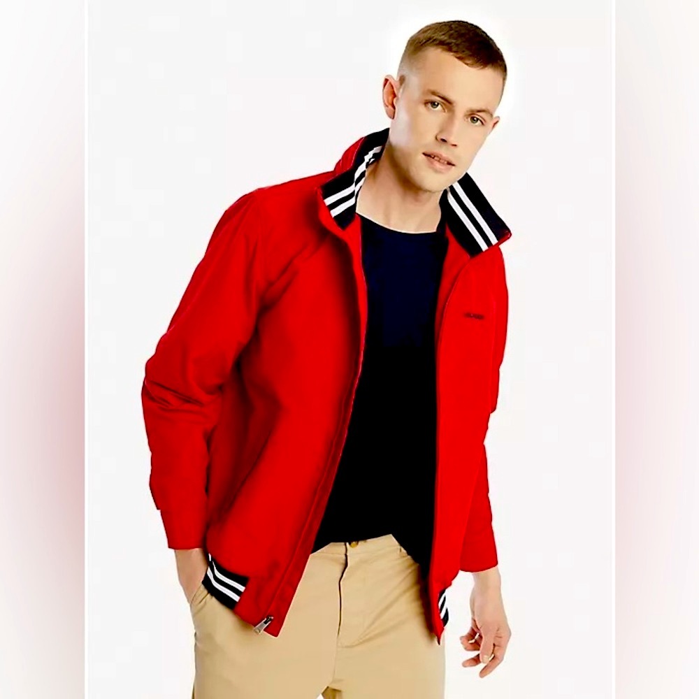 TOMMY HILFIGER
ESSENTIAL REGATTA WINDBREAKER